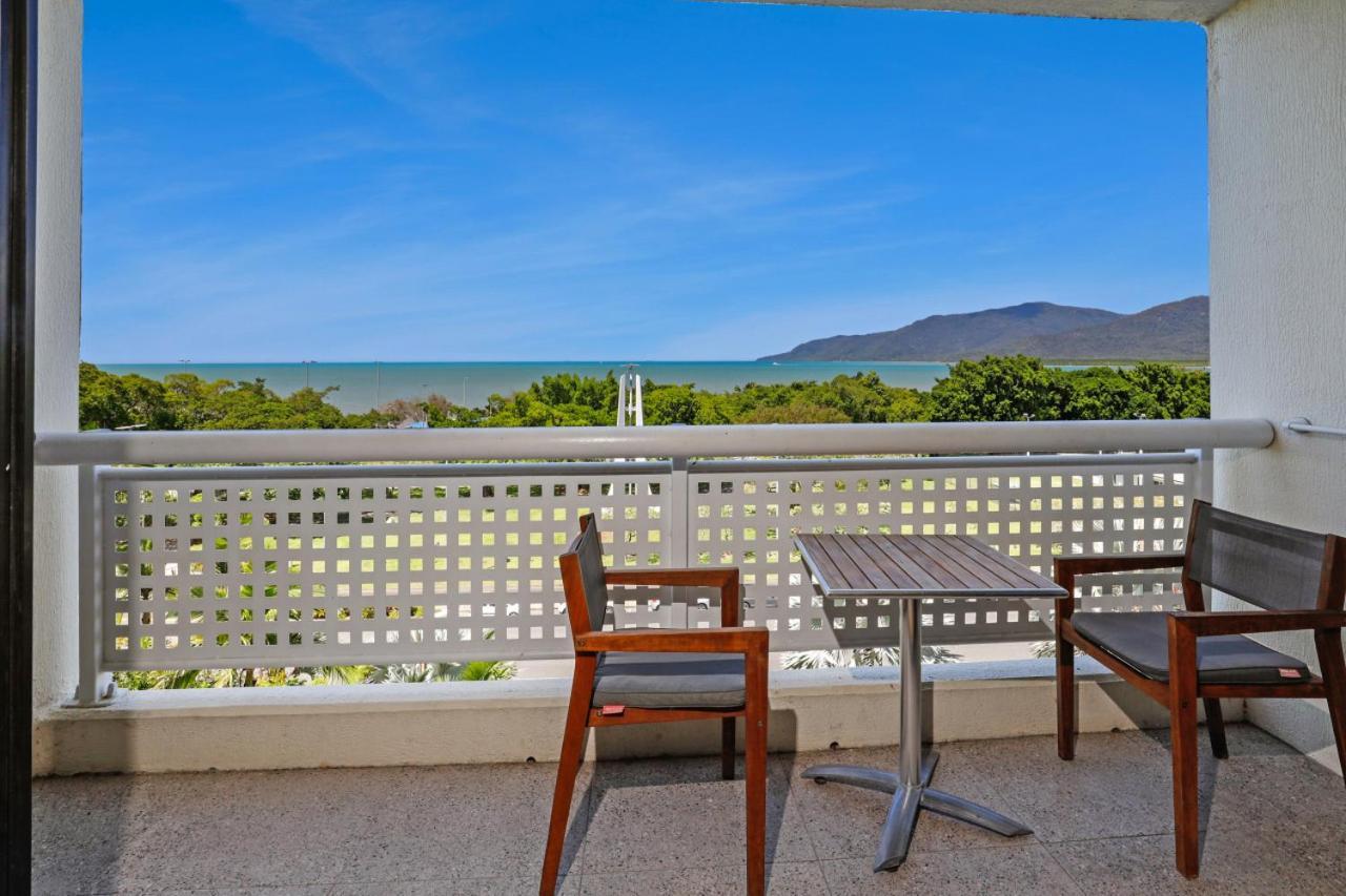 The Lookout At Northshore Tower Apartment Cairns Exterior photo